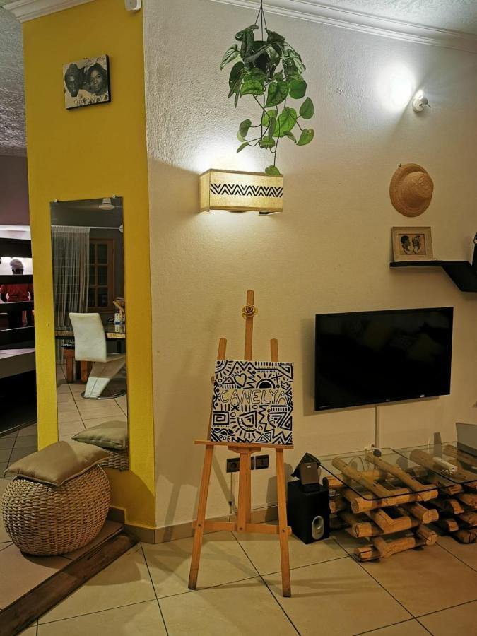 La Maison De Canelya Котону Екстериор снимка
